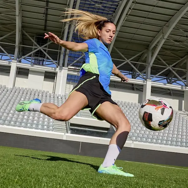 puma-wmns-ultra-5-ultimate-fg-lights-out-pack-107691-03 | Offizieller Manchester City Store